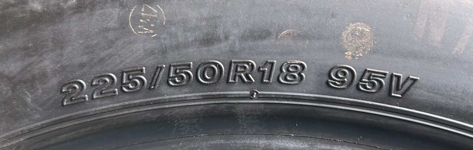 豊富な品揃え。 製造 溝6.5～7.5分山 BRIDGESTONE ALENZA H L33 2本 225 50R18 ASP3310 品質保証！