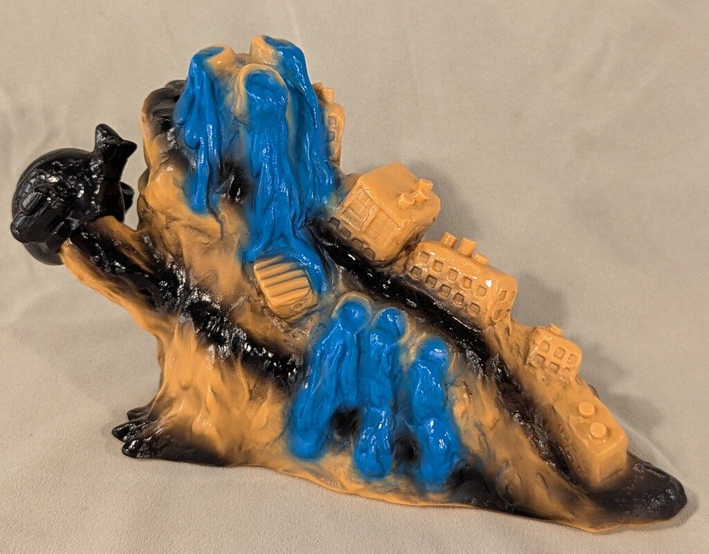 RAMPAGE TOYS KOUJOURA オレンジ成型/青/黒塗装 - メルカリ