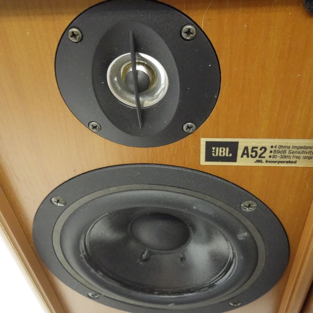 JBL A52