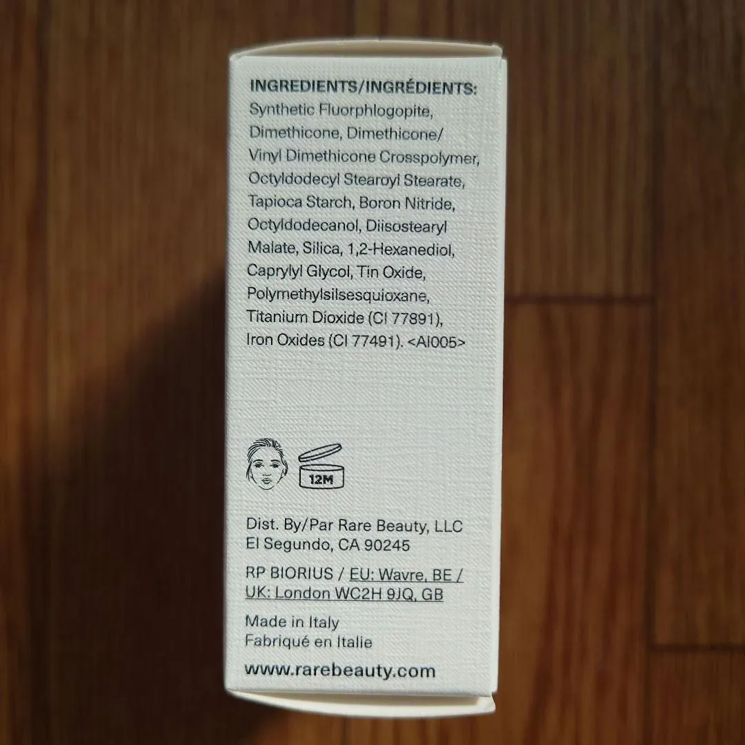 レアビューティー Rare Beauty ハイライトEnlighten ハイライトとツヤ