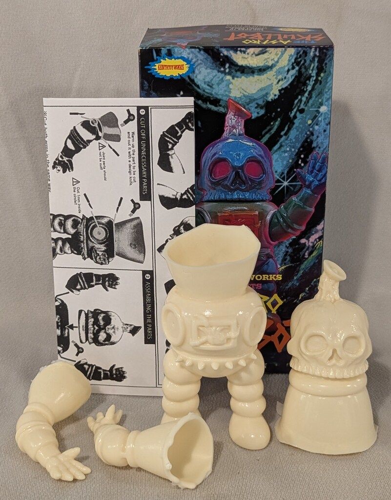 KENTH TOY WORKS KENTH TOY WORKS ASTRO SKULLBOT クリーム成型