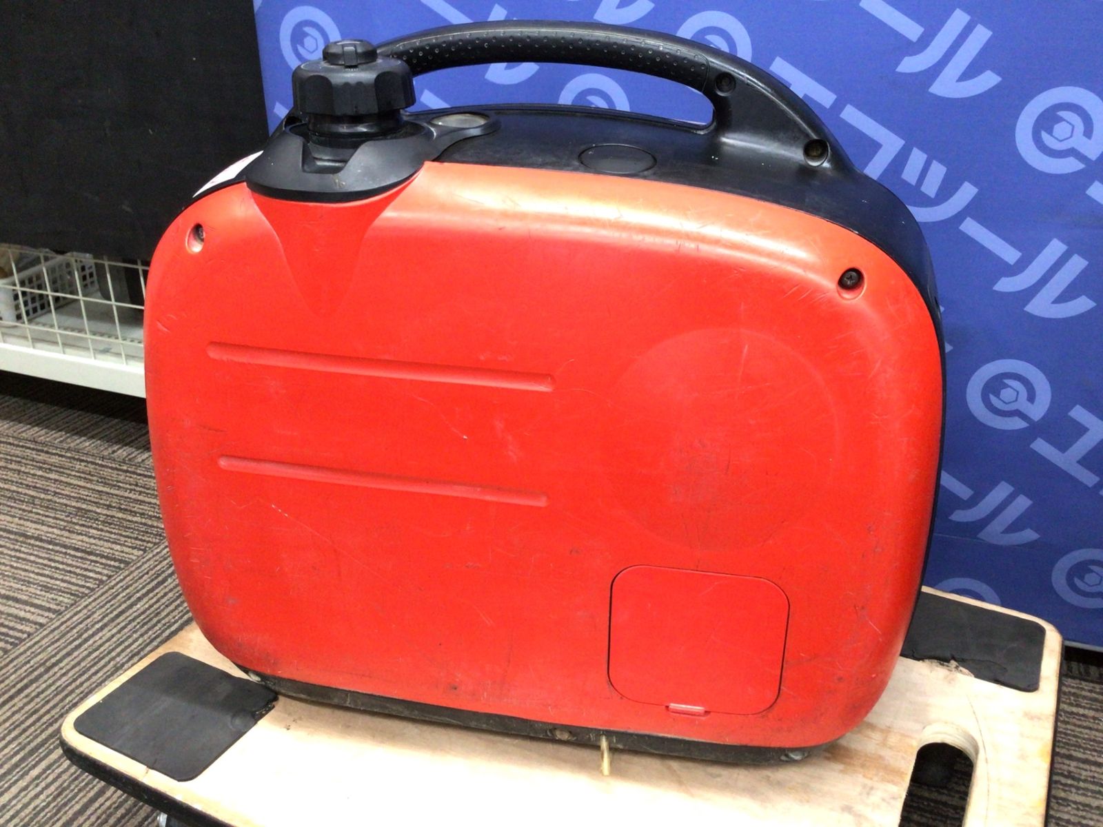 エコツール笠寺店】Shindaiwa/新ダイワ インバータ発電機 型番不明