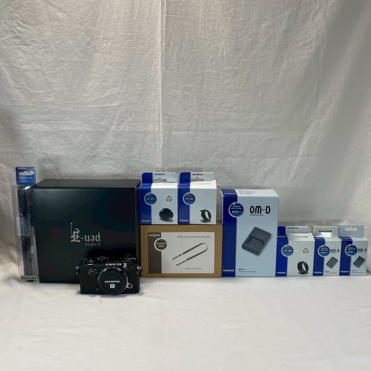 OLYMPUS PEN-F 本体とレンズ2個付き 箱付き OLYMPUS PEN-F 本体とレンズ2個付き 箱付き