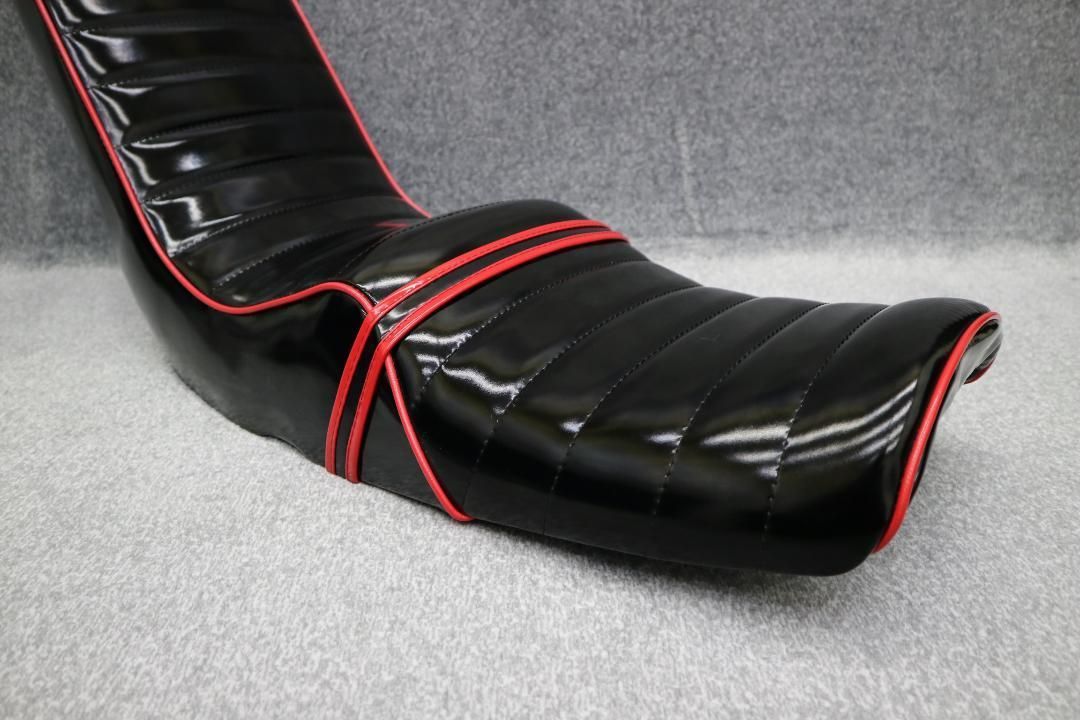 GT380 黒赤 エナ 三段 シート 50cm /後期 補強入り GT380 黒 赤 エナ 三段シート 55cm /ブラック レッド
