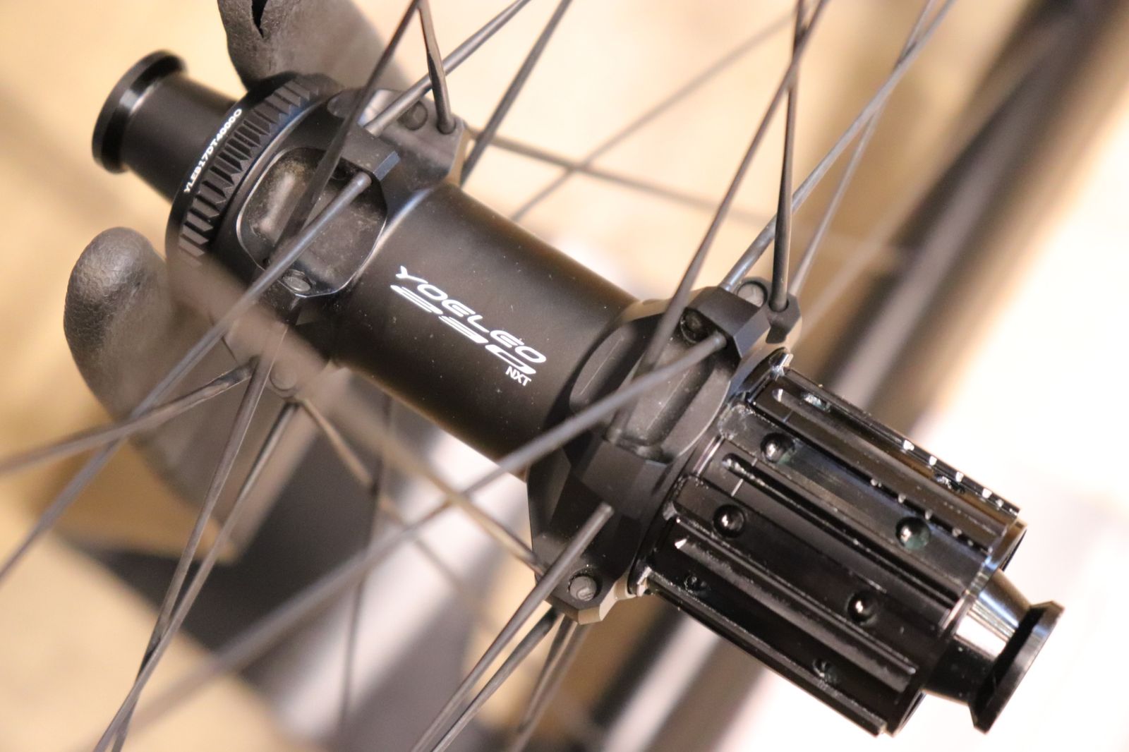 カーボン クリンチャー