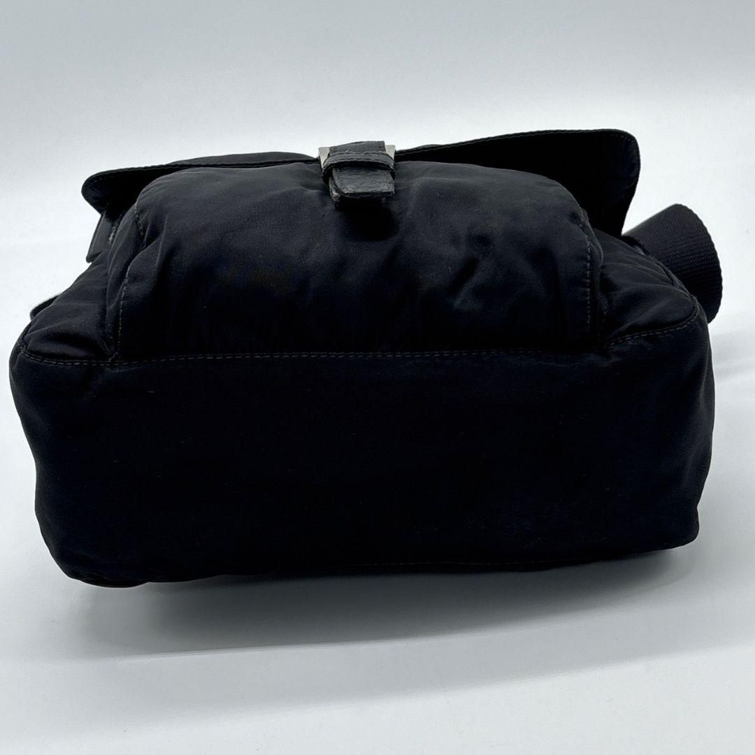 ✨美品✨PRADA　ショルダーバッグ　三角ロゴテスートナイロン　ブラック　白タグ ✨美品✨プラダ ショルダーバッグ 三角ロゴ ナイロン ブラック