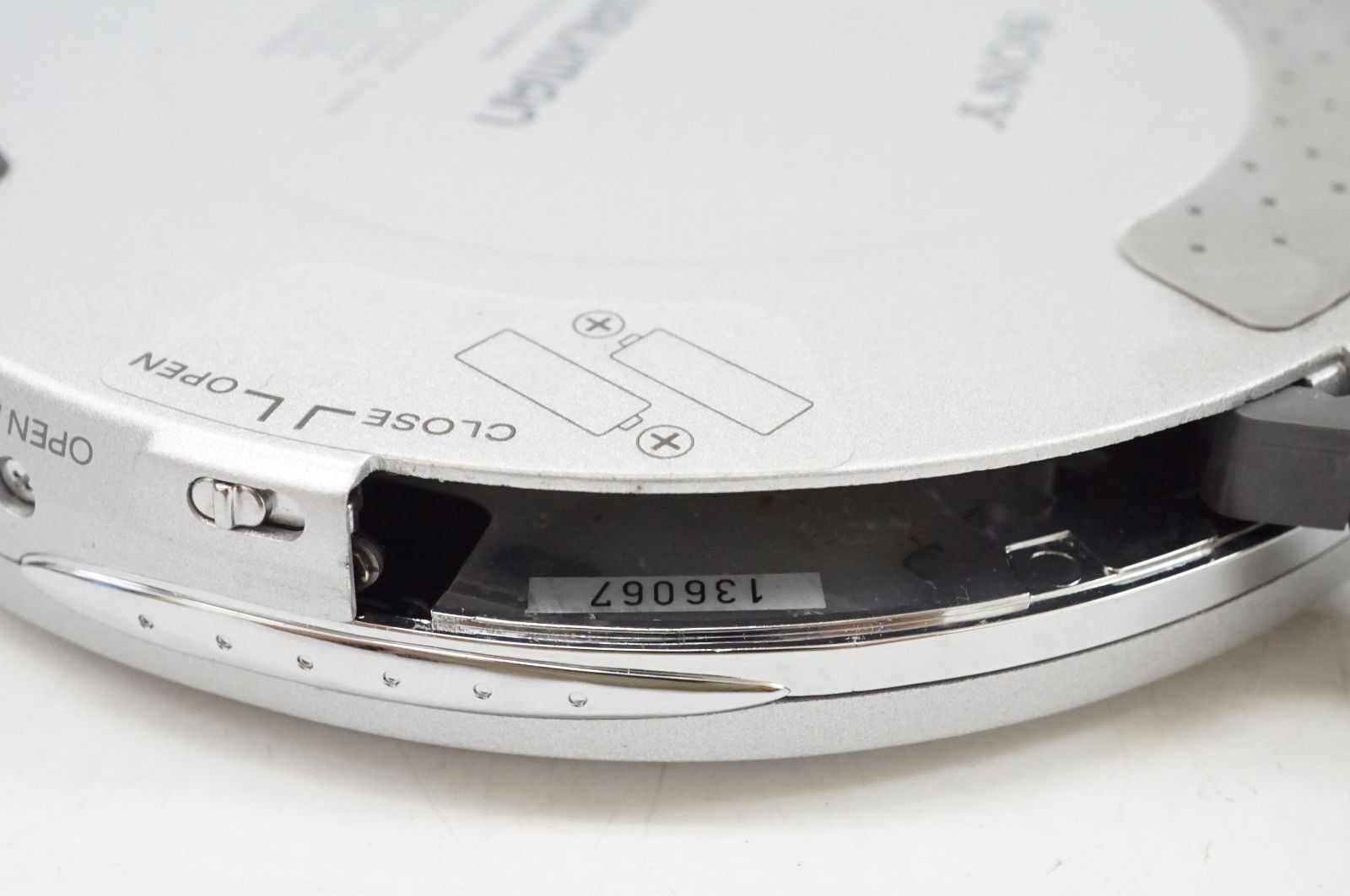 SONY ポータブルCDプレーヤー D-NE10 SONY ポータブルCDプレイヤー D