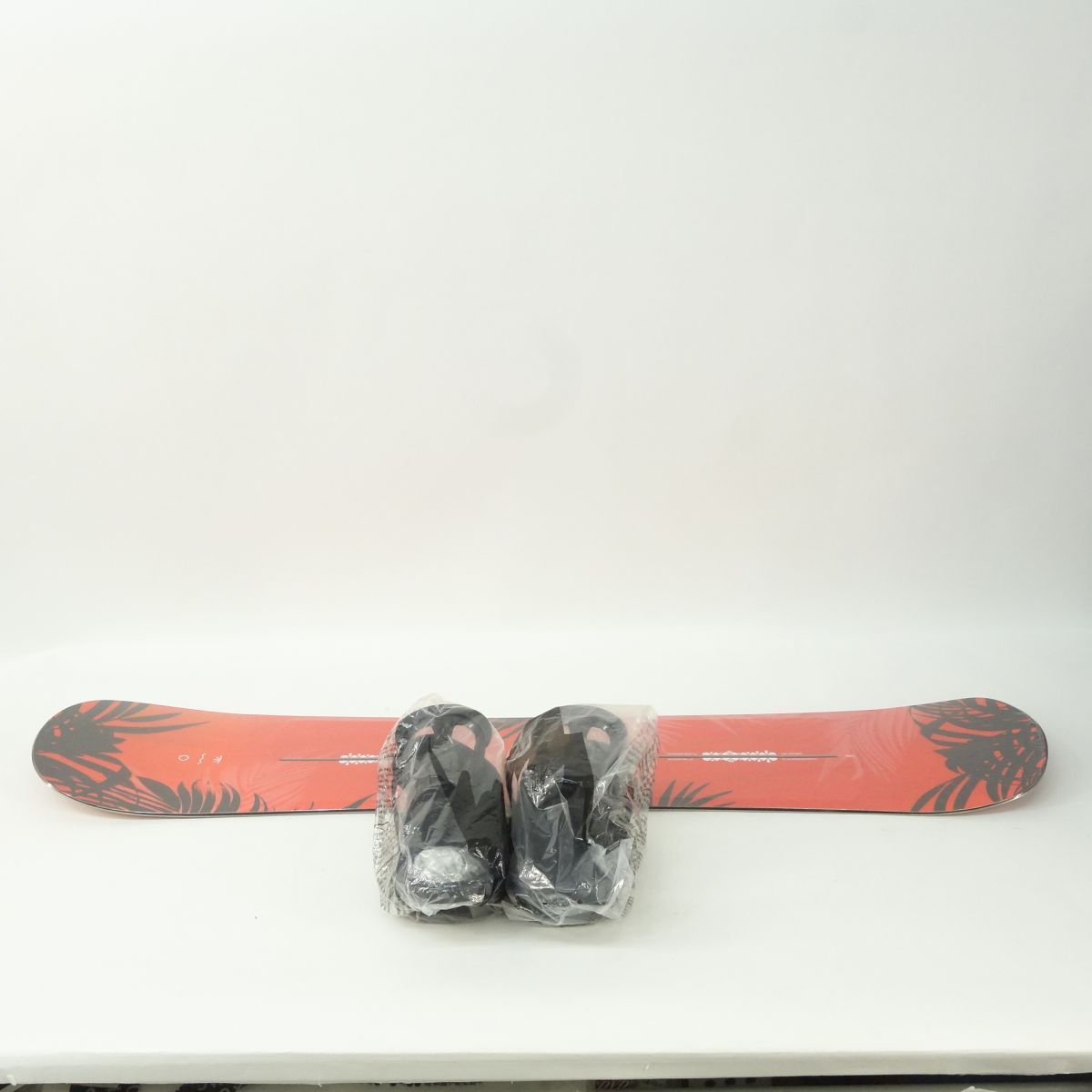 【未開封】BURTON/バートン HIDEAWAY 140 スノーボード BURTON ビンディング　Mサイズ 2点セット