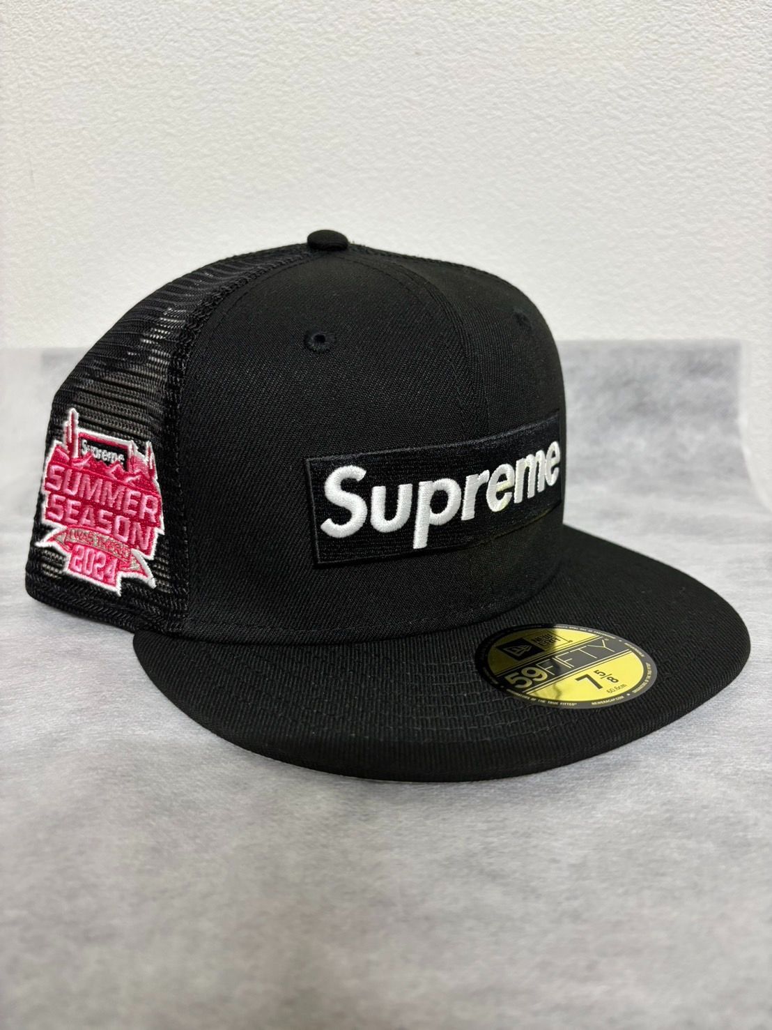 Supreme Box Logo New Era Mesh シュプリーム ニューエラ コラボ ボックスロゴ パッチ 刺繍 ワッペン メッシュ 黒 ブラック 帽子 ベースボール キャップ 小物 メンズ レディース 7 5|8 60.6cm タグ付き