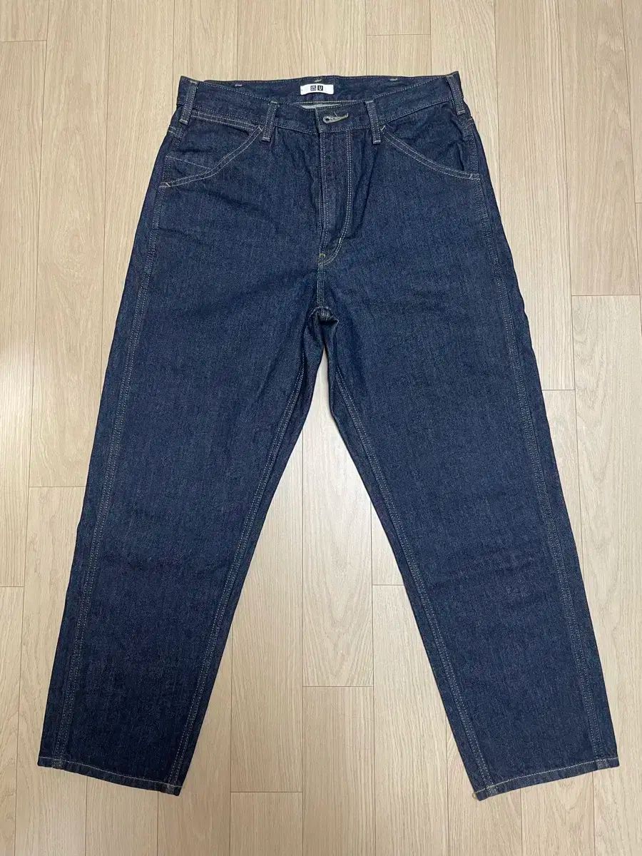 UNIQLO(ユニクロ) u ワイドフィート テーパード ジン ( 31 サイズ
