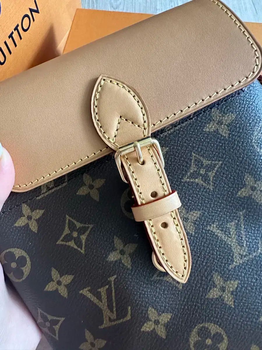 【Louis Vuitton】ルイヴィトン ソーホー MINI ソーホー MINI モノグラム｜ルイ・ヴィトン 公式サイト - M14651