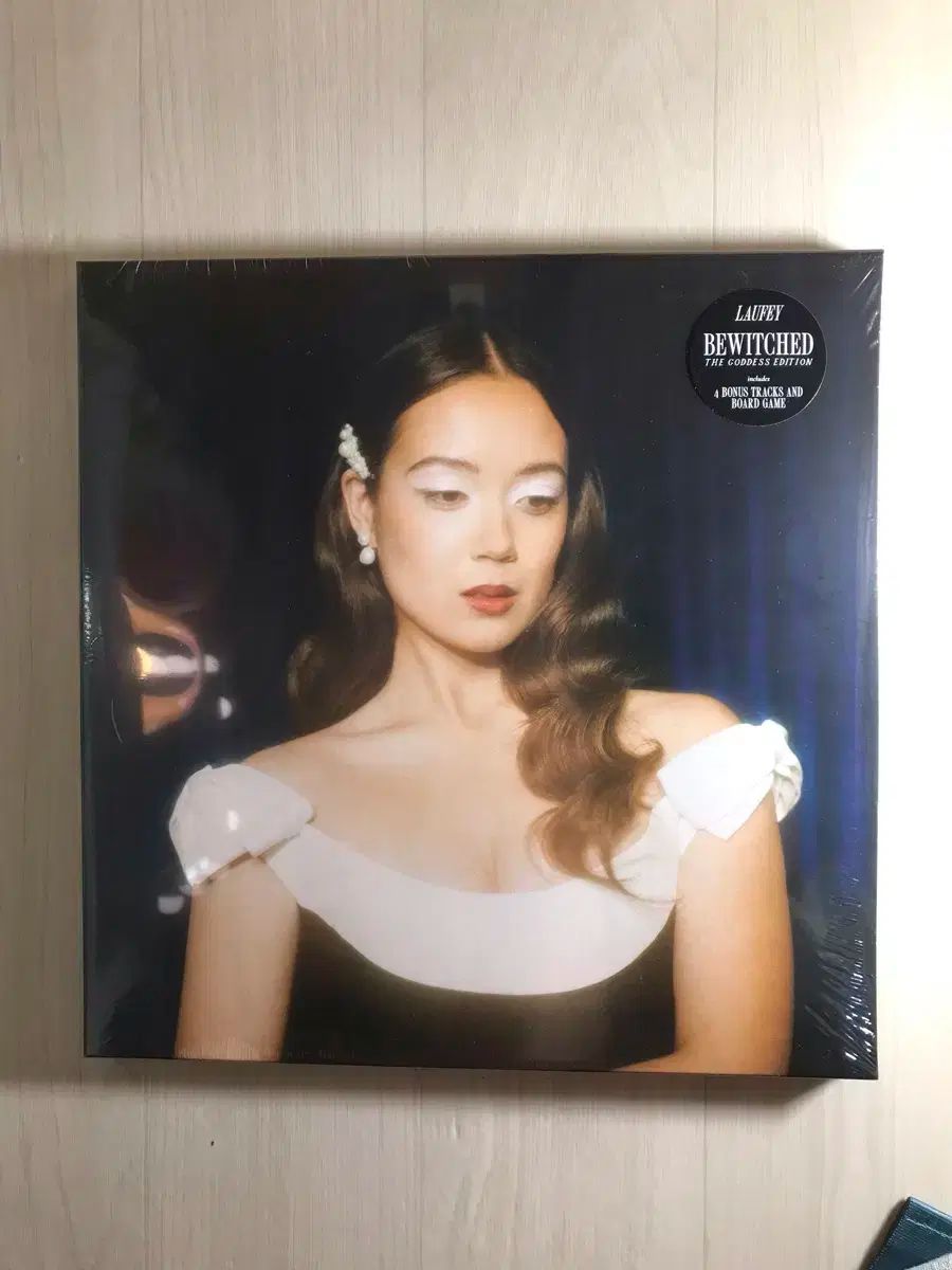 Laufey Bewitched blue LP 【公式通販】
