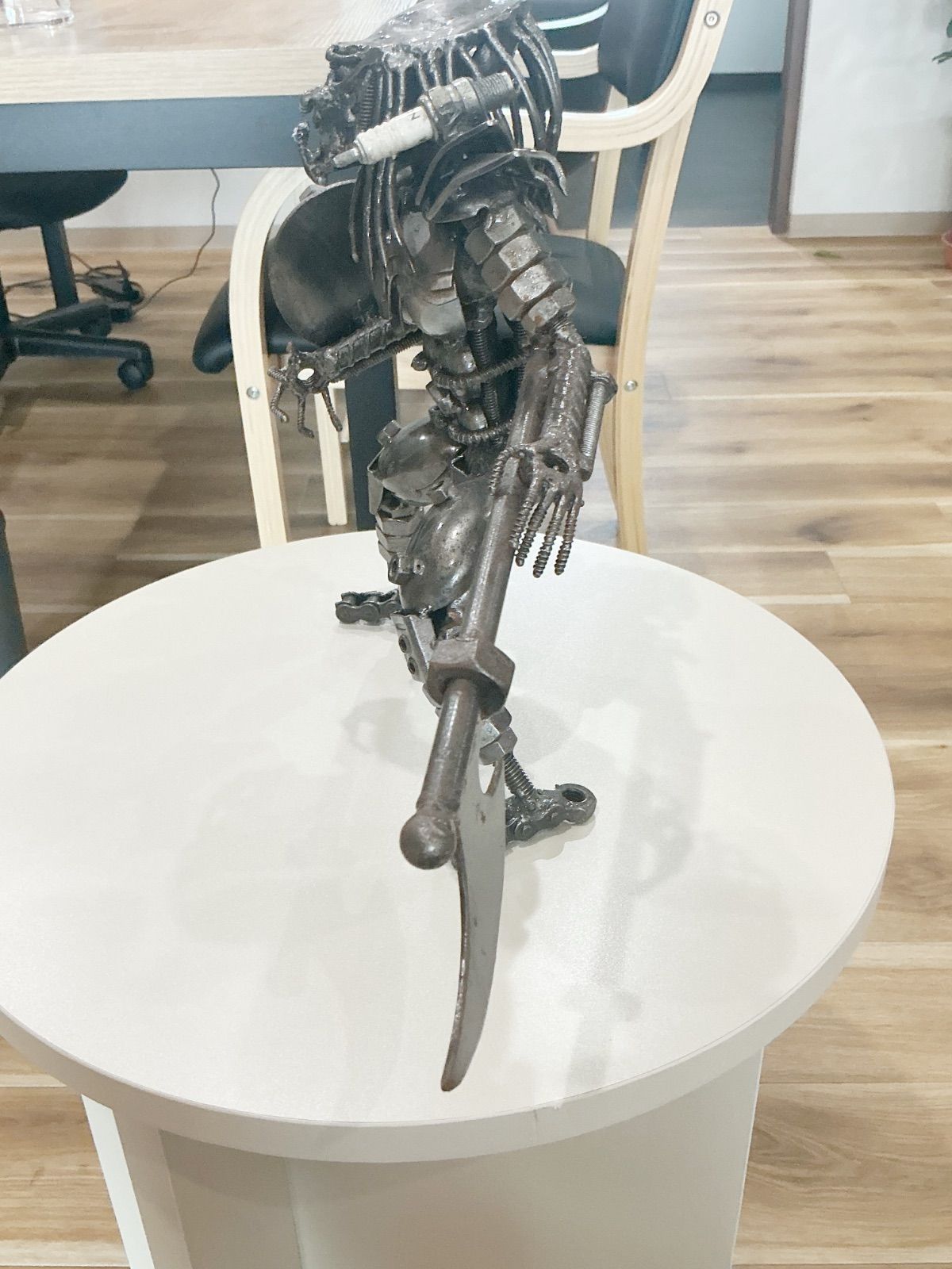 プレデター風 鉄スクラップアートフィギュア」