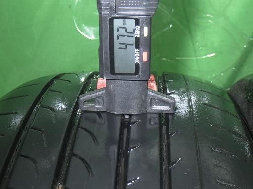 セレナ純正 16インチ