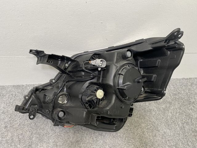 スペーシア カスタム MK32S/MK42S 右 ヘッドライト/ランプ キセノン