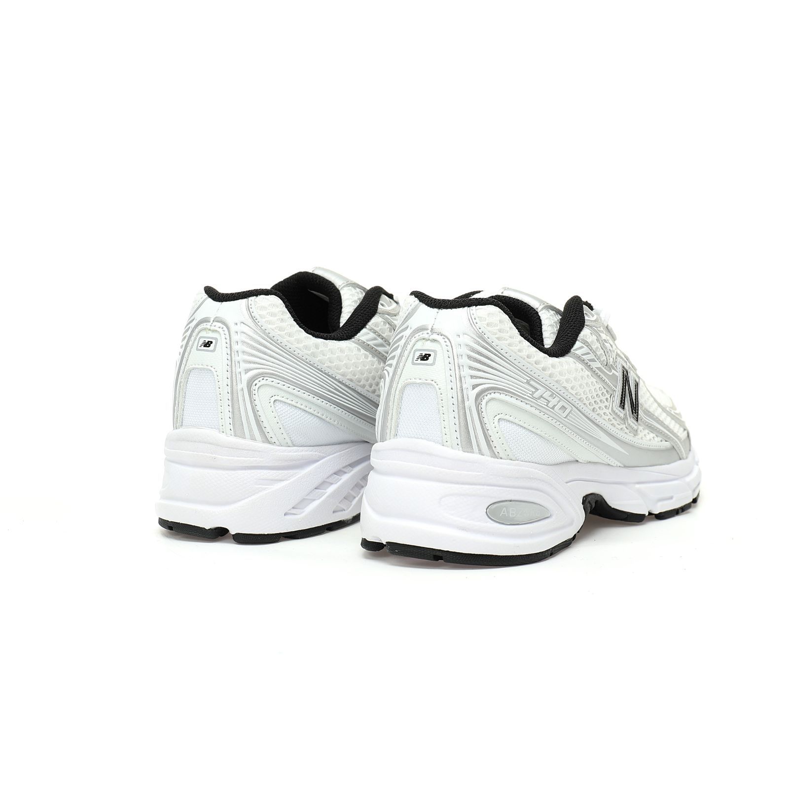 新品、未使用 ニューバランス NEW BALANCE U740NW2 メンズ