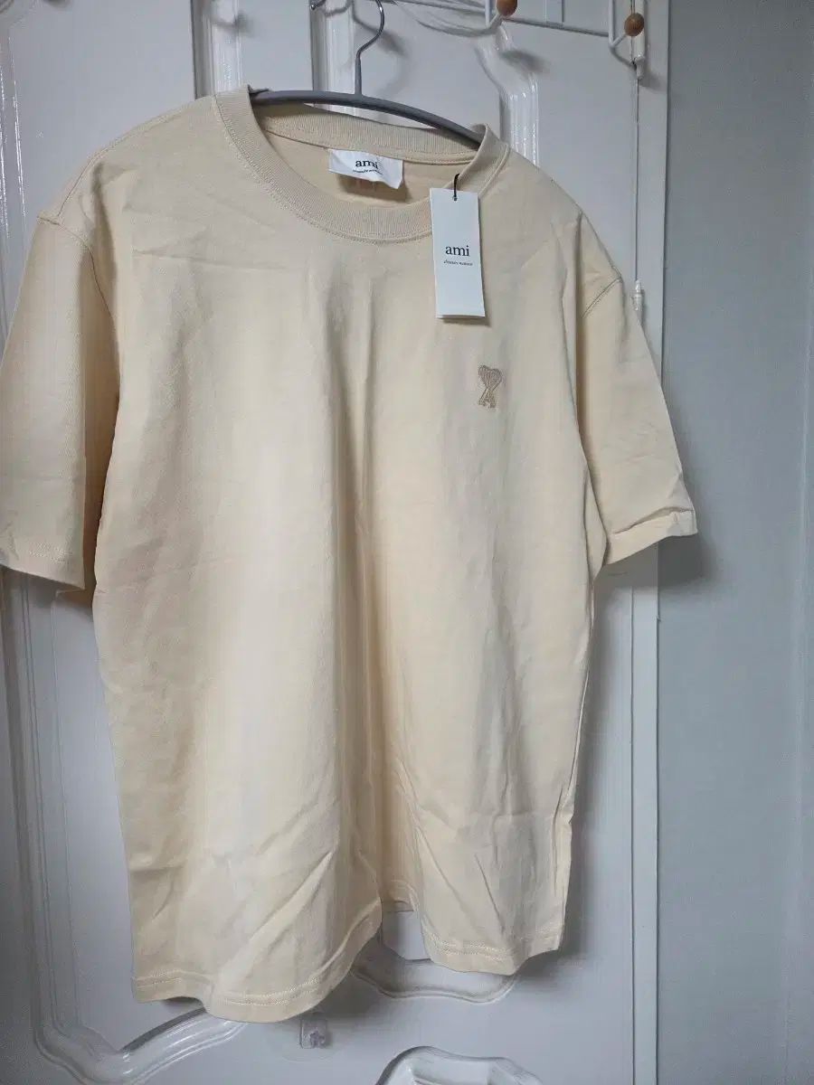 アミ スモール ハート 半袖 Tシャツ アイボリー