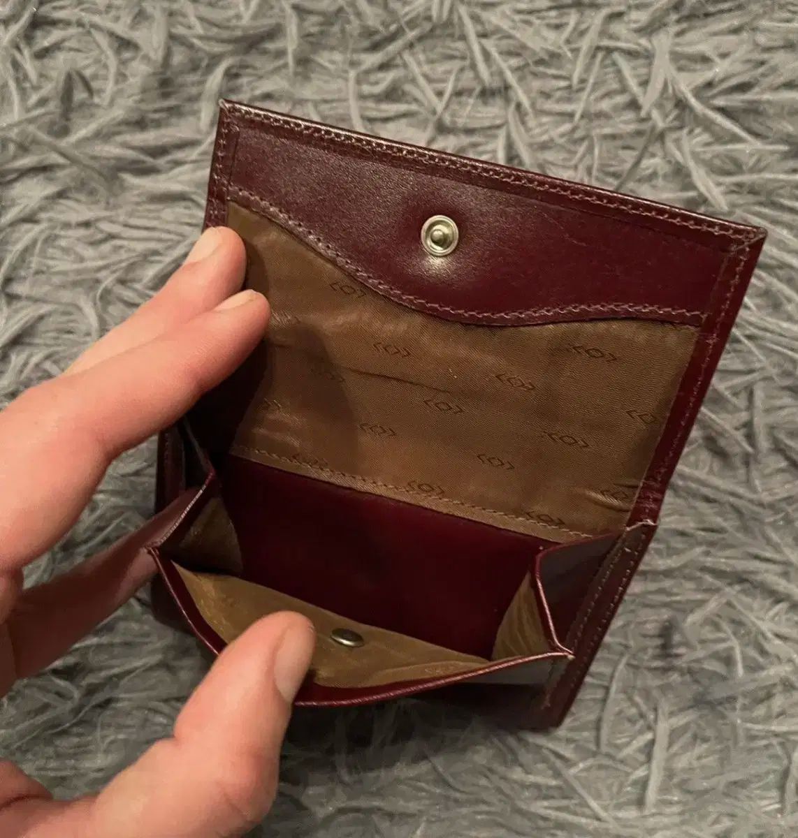 カルティエ 財布