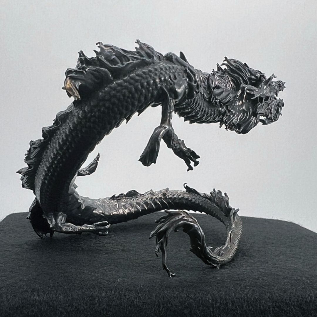置物 竜