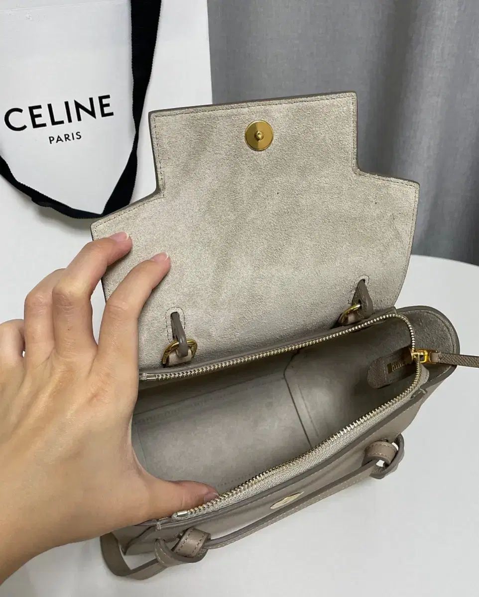 セリーヌ ベルトバッグ ナノ ライト トープ 幻の品 レディース セリーヌ バッグ ほぼ