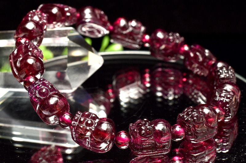 １点物 透過性あり 高品質 ロードライトガーネット 10-11x8 丸玉4 mm 貔貅彫刻 ブレスレット パワーストーン 天然石 _MB226 NEXPOTALLINN_EU