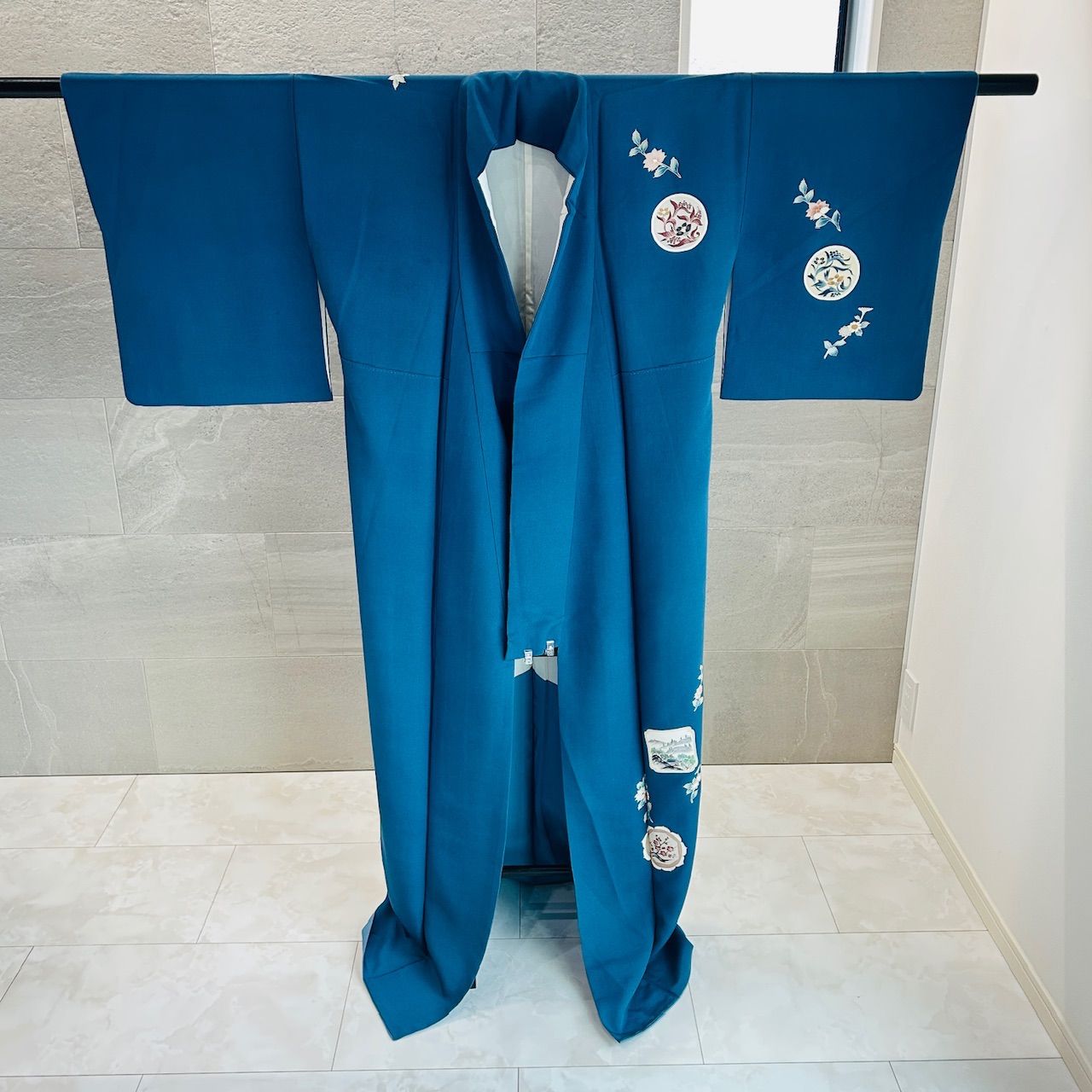着物 付け下げ 青系 紺系 花 上品 中古美品 管理番号KKVMI83 - メルカリ