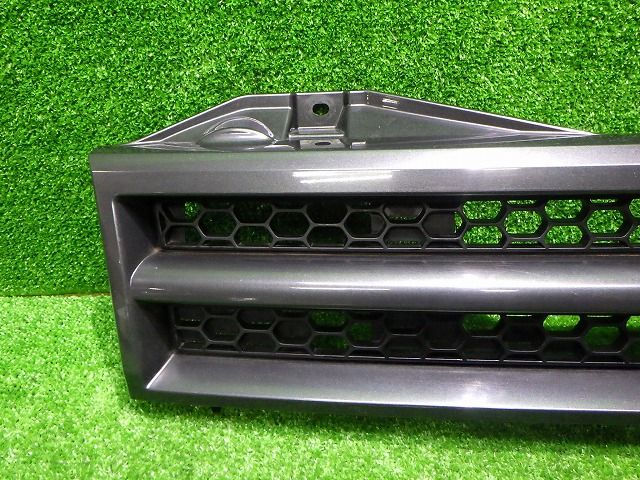 スズキ ジムニー 純正フロントグリル JB23W スズキ ジムニー JB23W