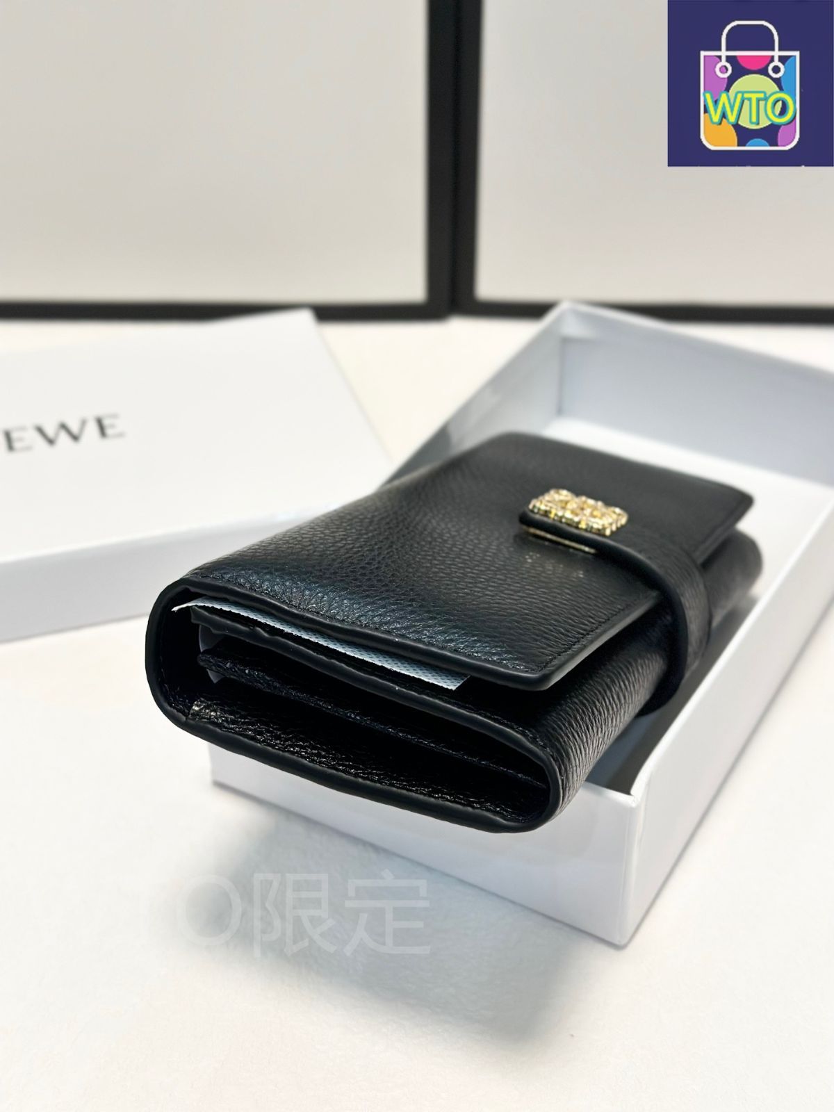 今日特価】Loewe ロエベ ロングウォレットシリーズ 牛皮を採用し