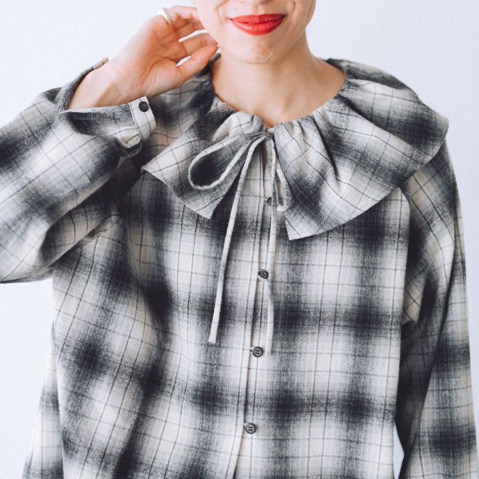 IENA BLACK フリルチェックブラウス☆タグ付き 追加》BLACK フリル