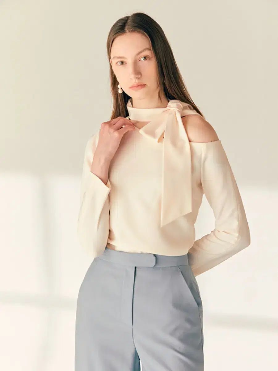 ブライドアンドユー BRITTANY ブラウス