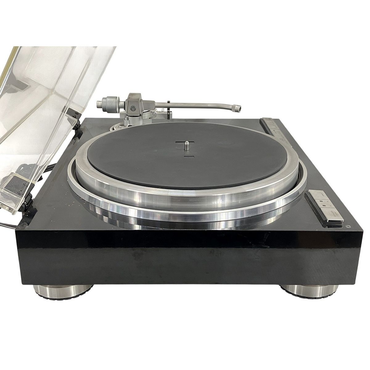 ターンテーブル