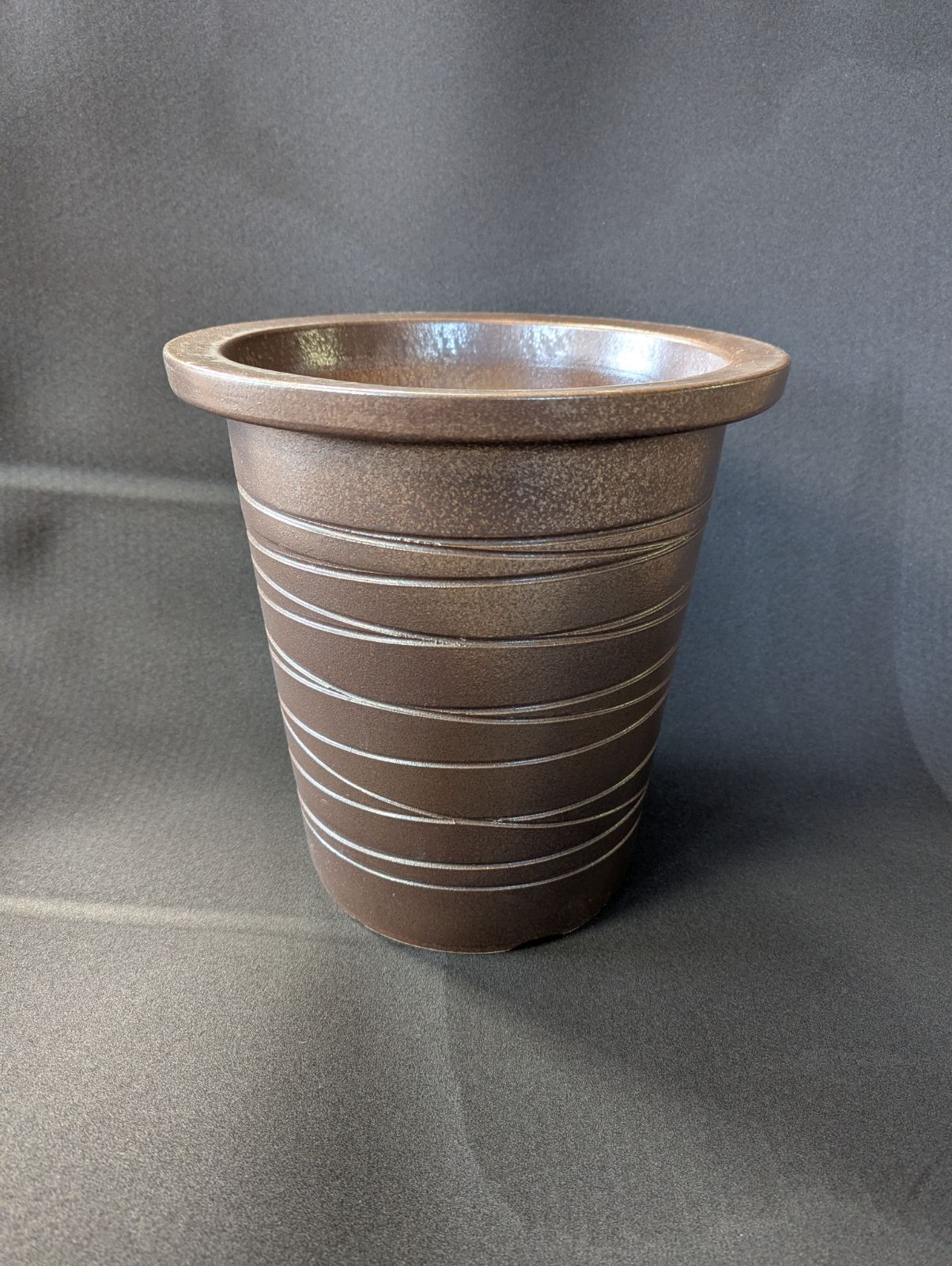 【信楽焼】ケンガイ 9号鉢 焦げ茶 糸巻柄