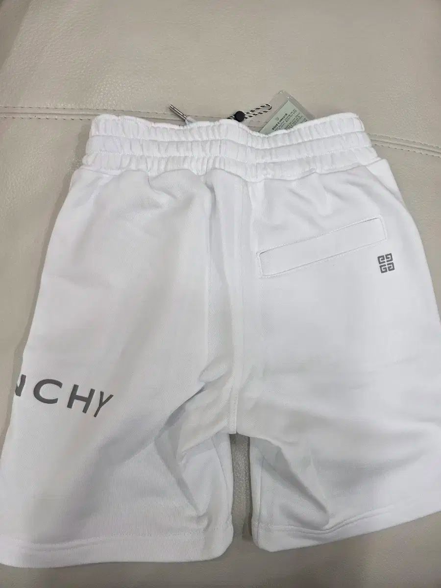 Givenchy 正規品