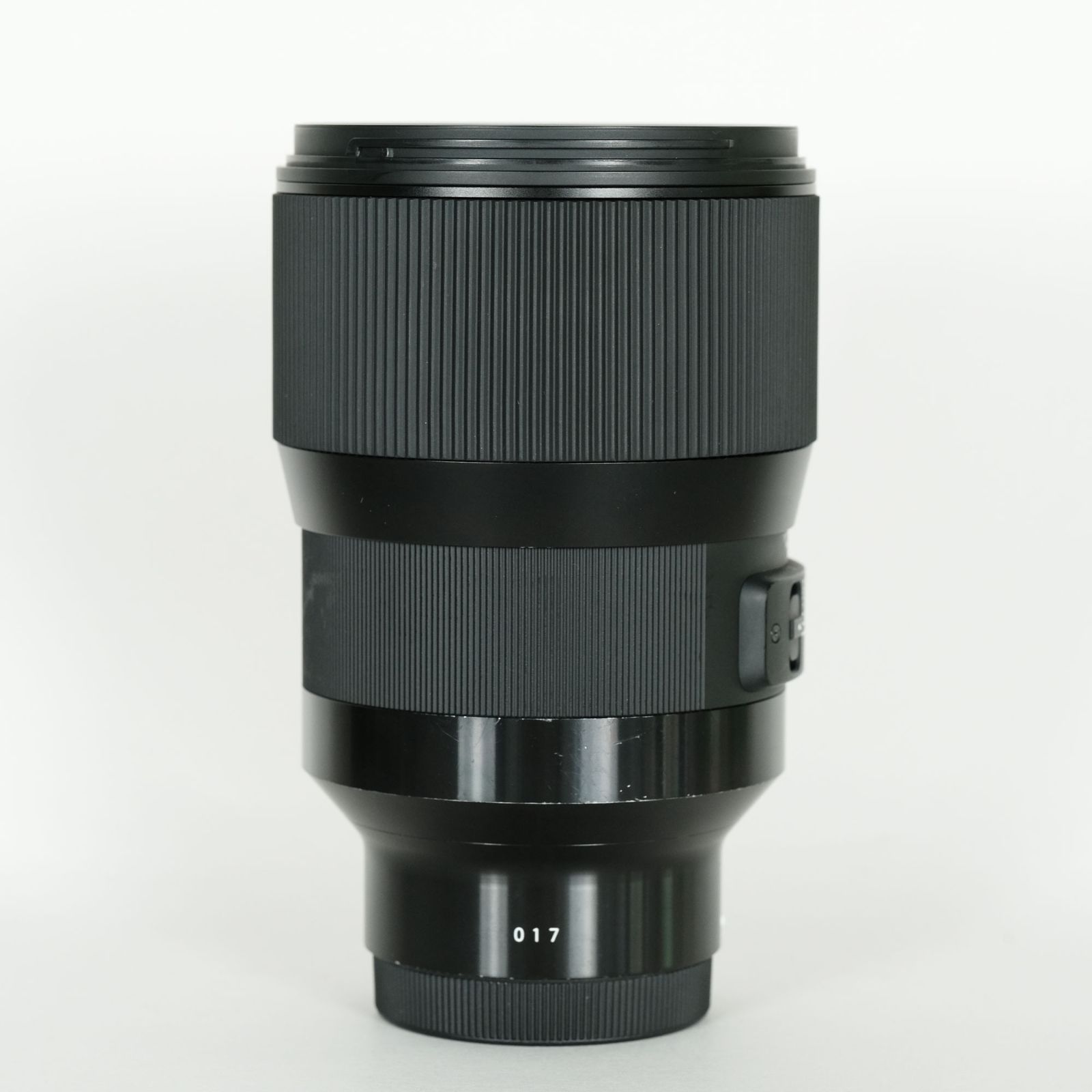 良品] SIGMA 135mm F1.8 DG HSM｜Art (ソニーE用) / ソニーE