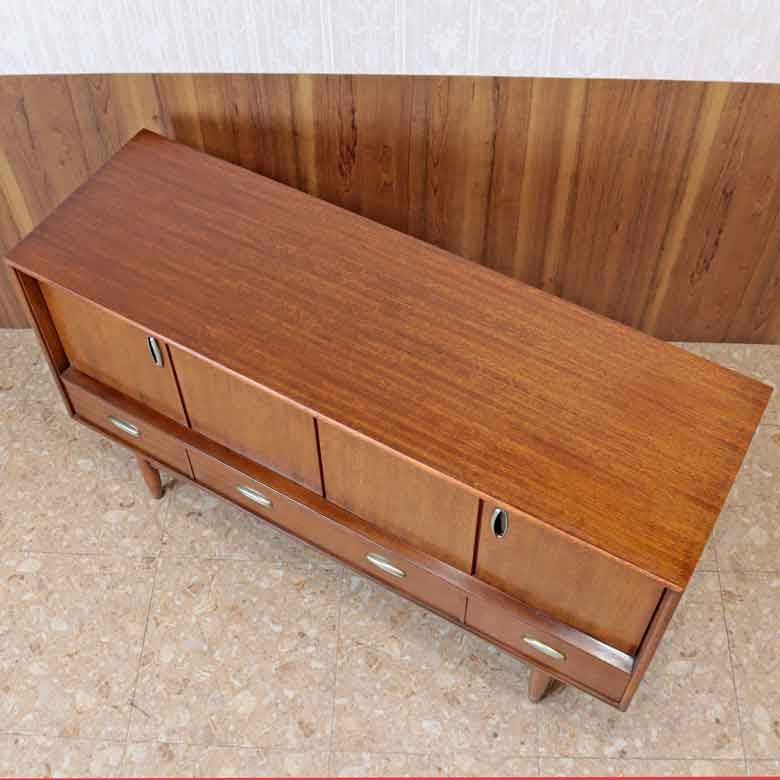 サイドボード G-PLAN メタルハンドル ヴィンテージ イギリス