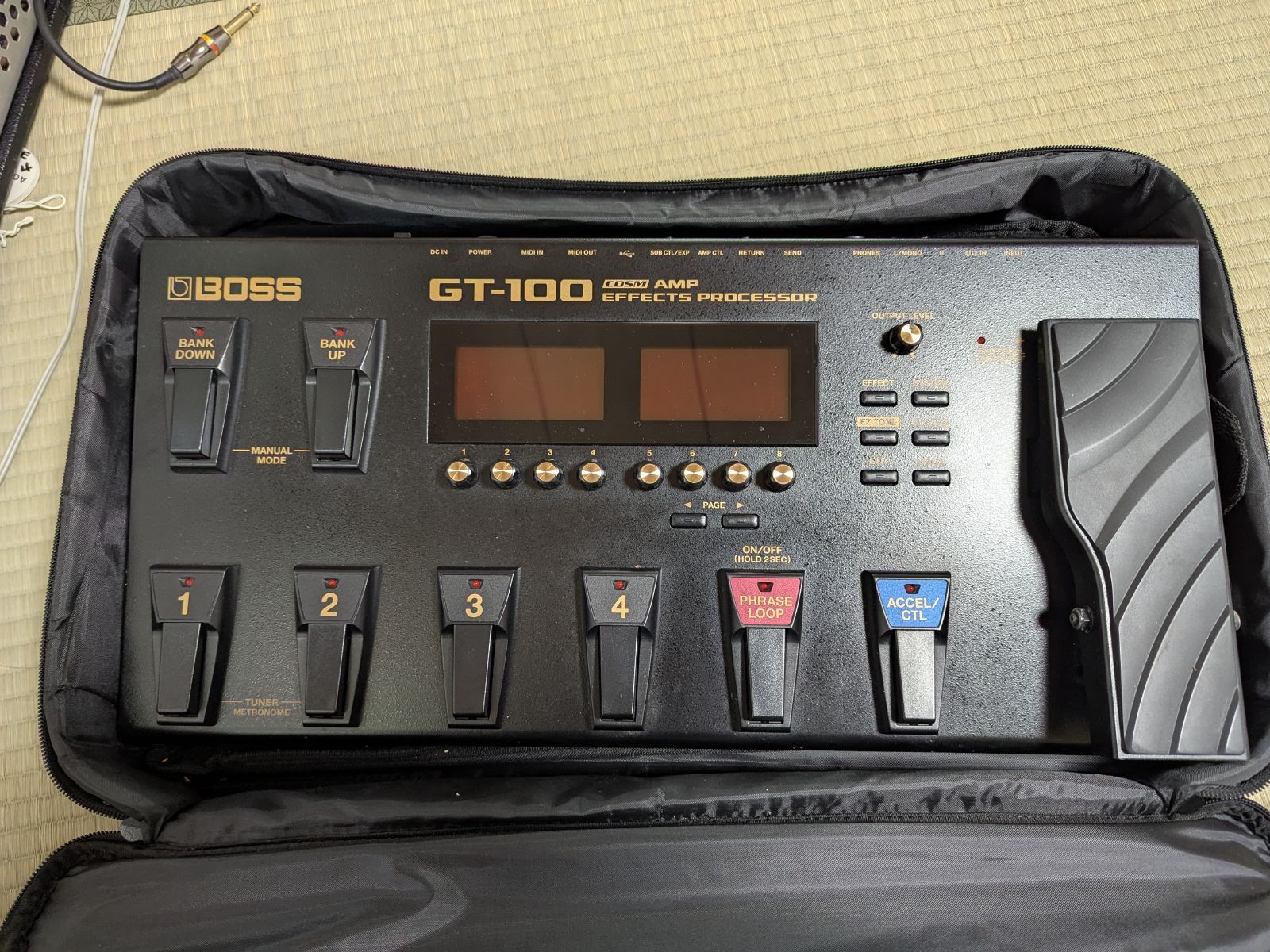 【ケース付】BOSS GT-100 マルチエフェクター Ver. 2 Amazon | BOSS GT-100 ver.2 + エフェクターケース KC EC-80/BK
