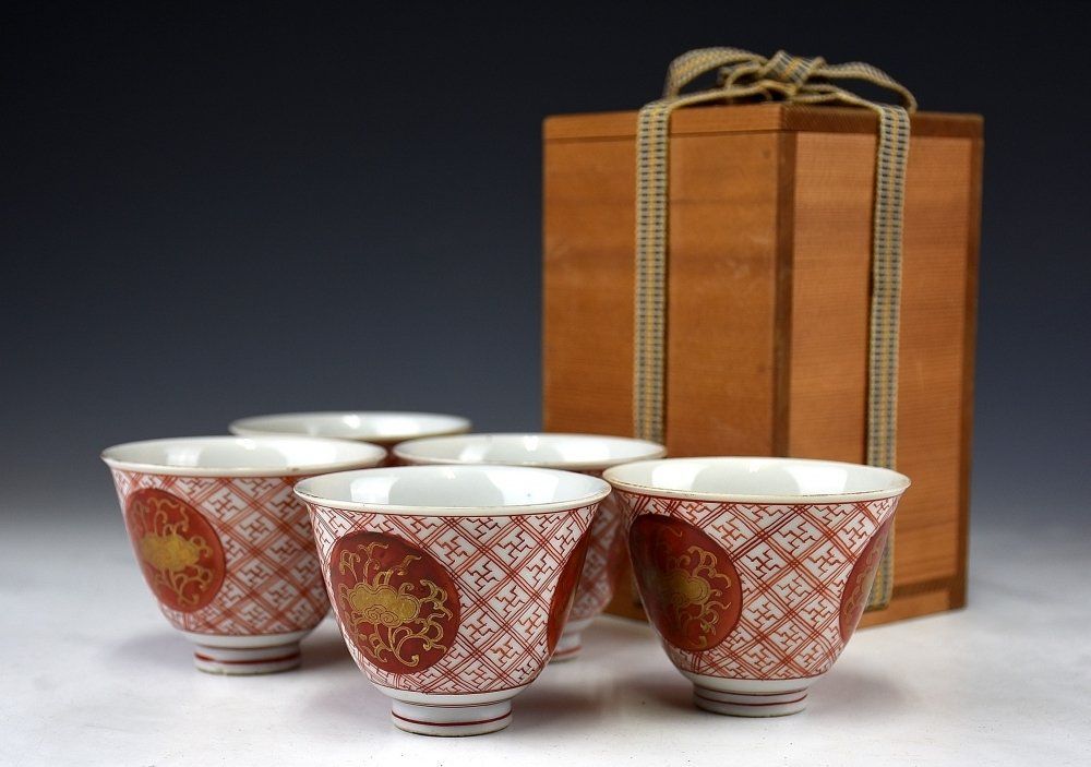 蔵C5933b】大日本永楽造 赤金襴手煎茶碗 五客 - メルカリ