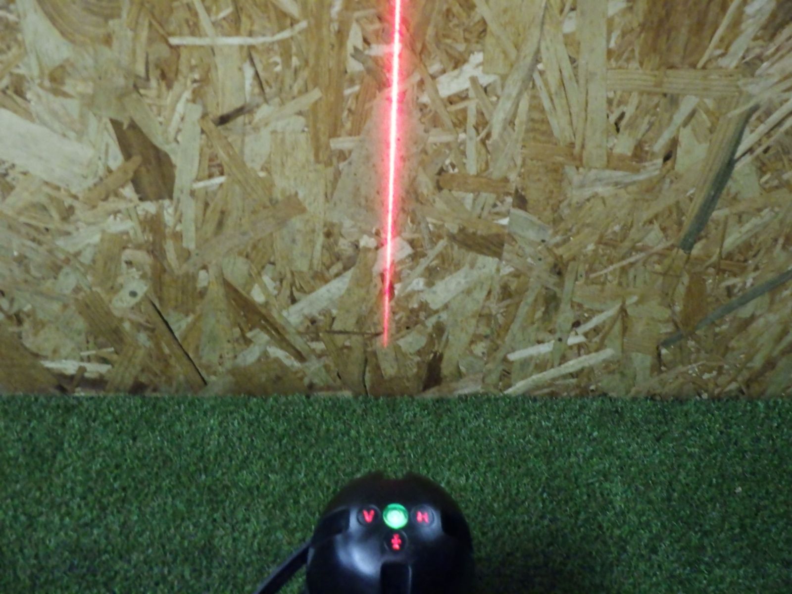  建設現場や内装工事などに VOICE ボイス フルライン レーザー墨出し器 Model R 8 品 光学機器 計測 検査