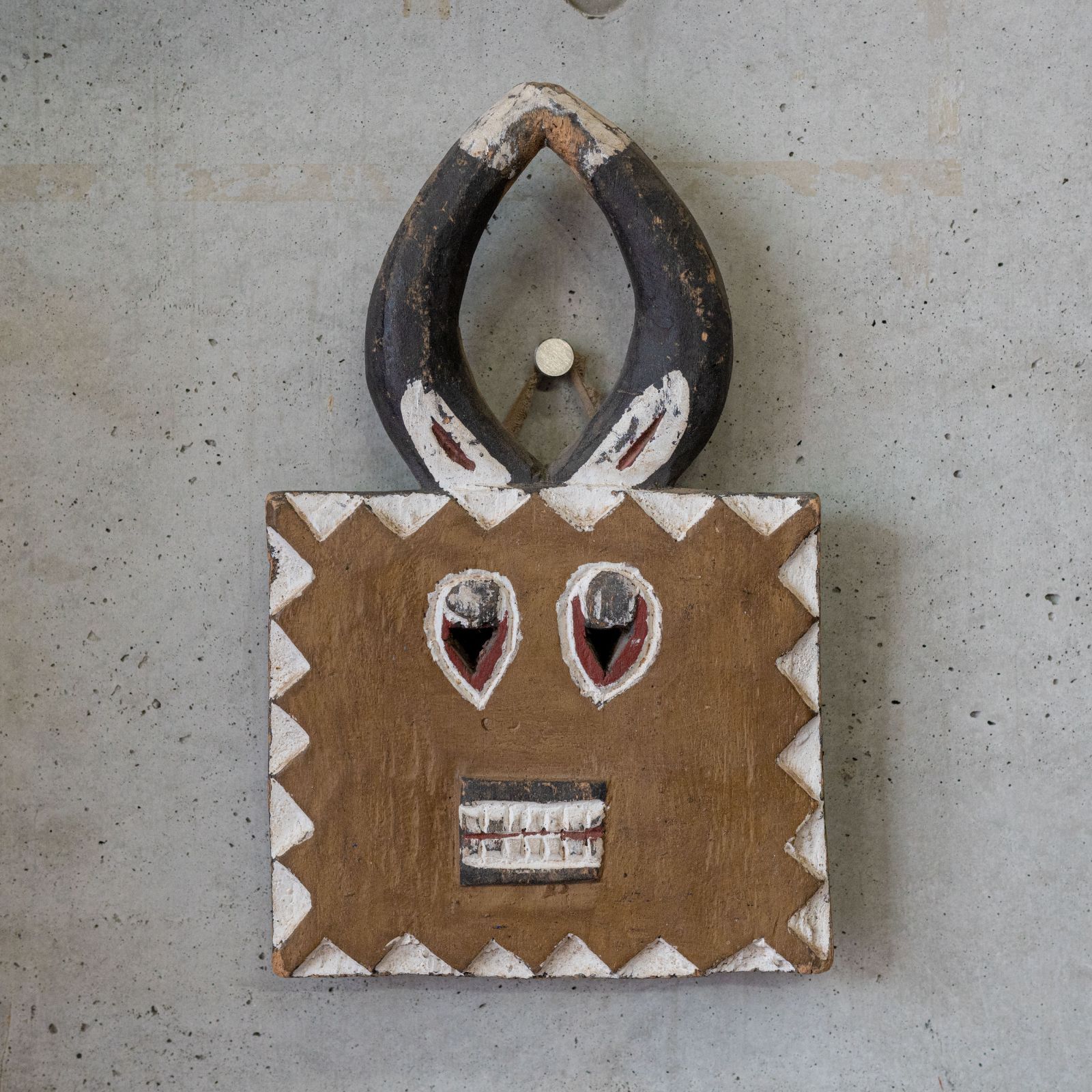 メーカータカトク タイガーマスク大型ブリキ自動車 ジャンク 2025年