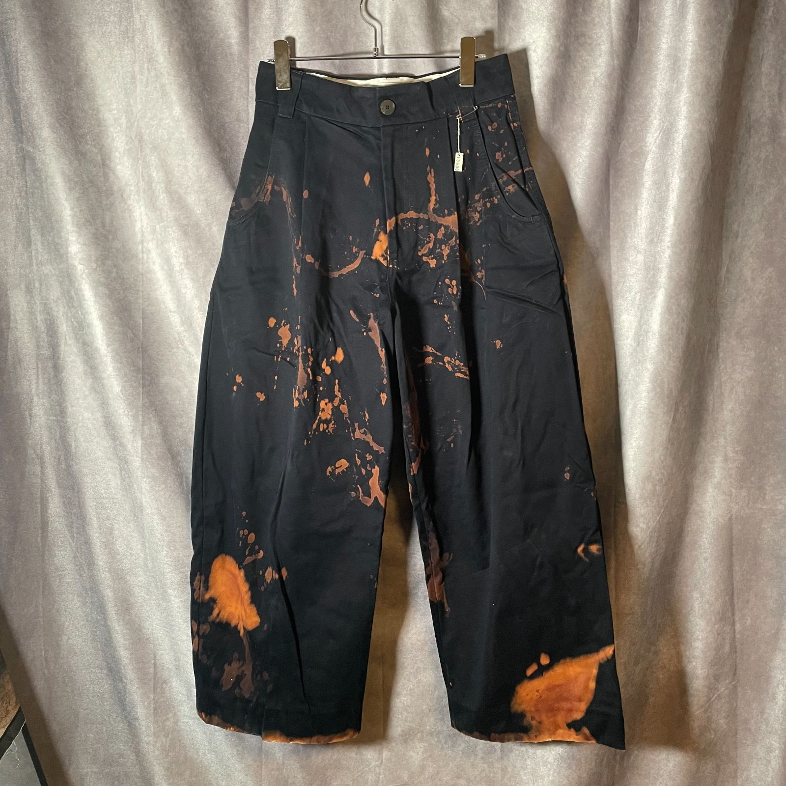 Double tack bleach pants