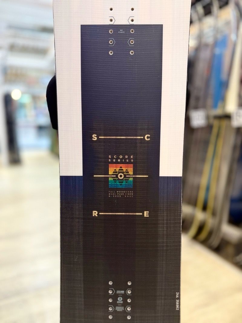 ラスト1点】 スノーボード 板 型落ち メンズ 25 NIDECKER SCORE 156cm