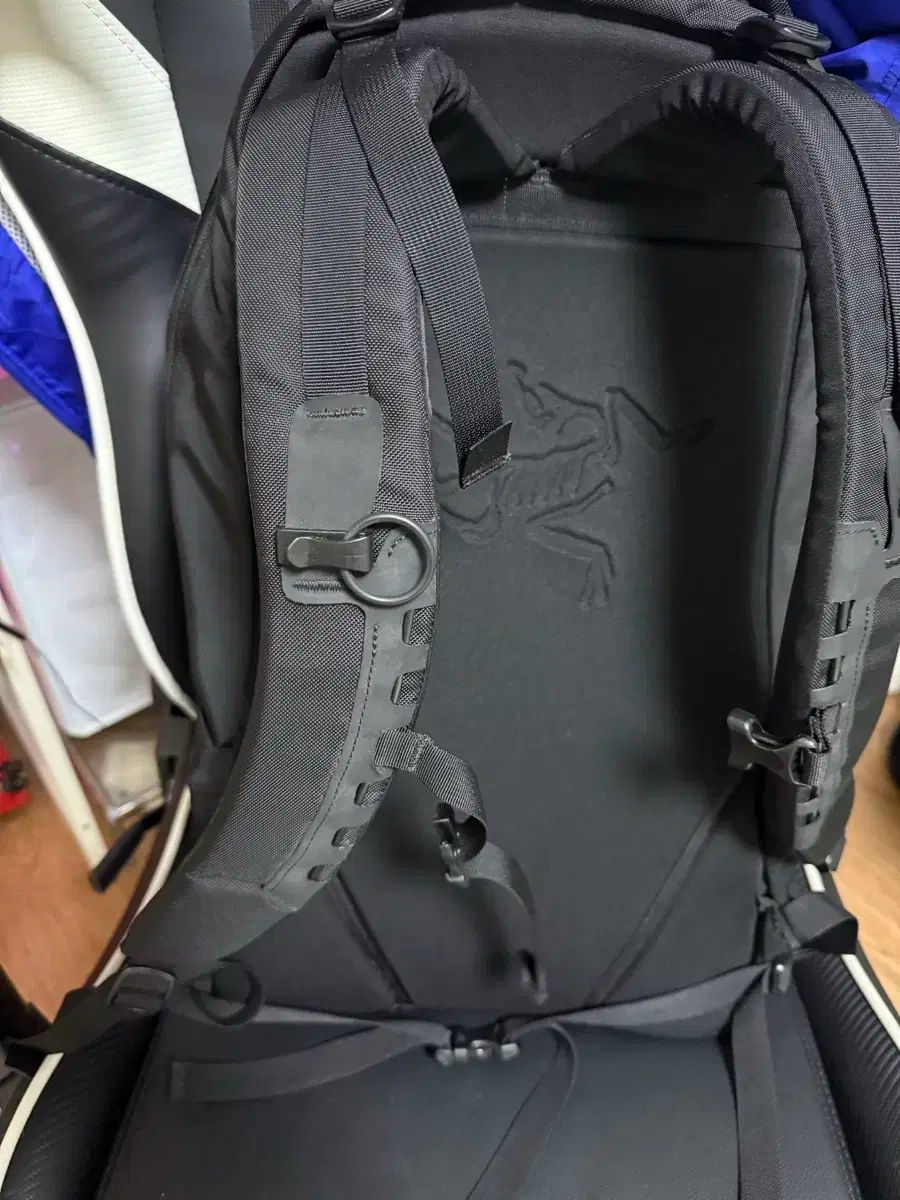 アークテリクス アロ