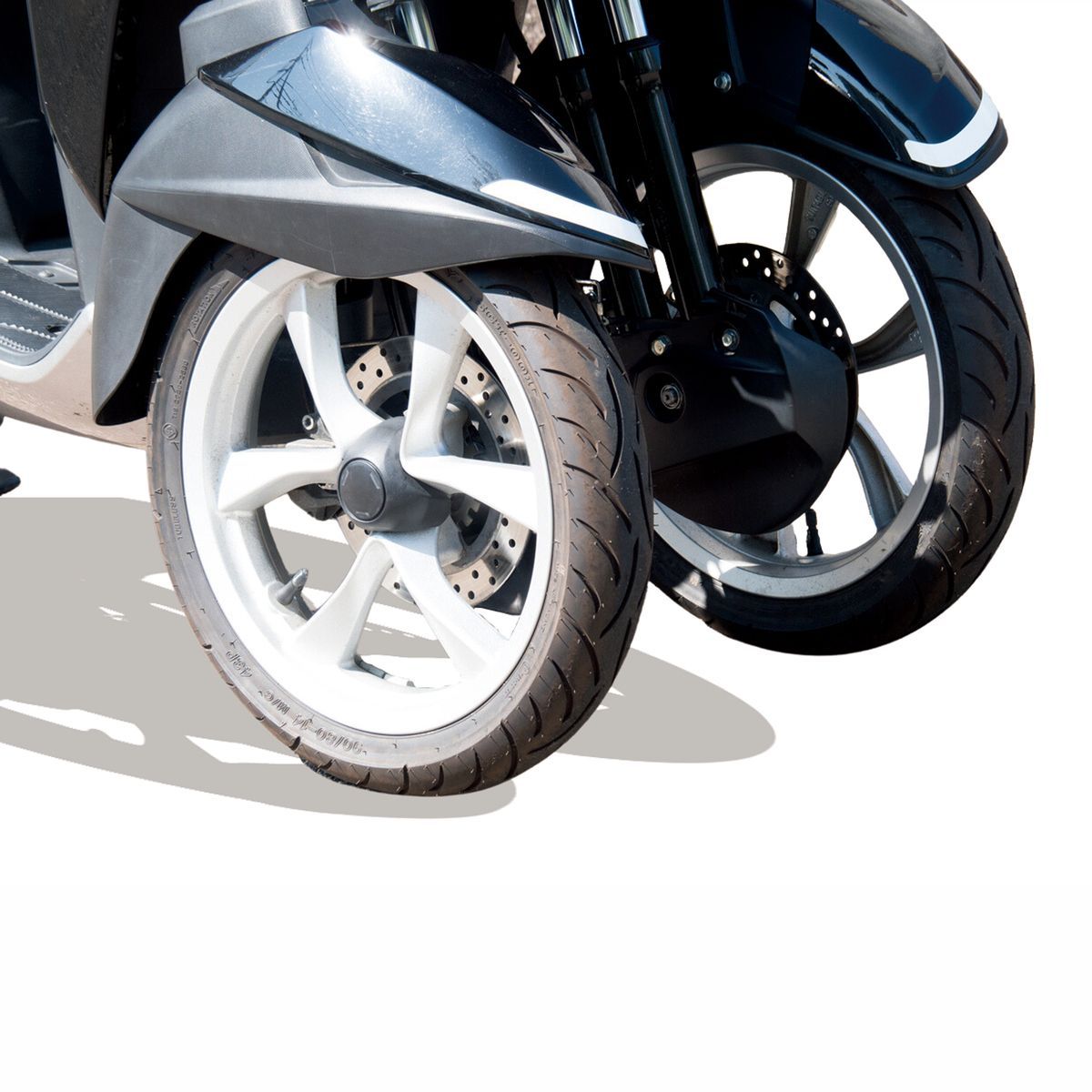 トリシティ125