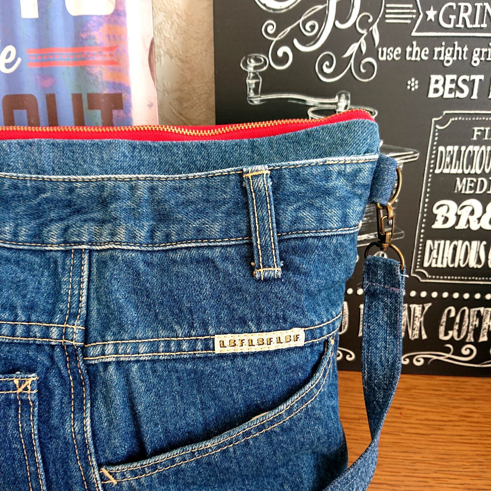 222☆USEDデニムリメイク サコッシュ ショルダーバッグ ジーパン