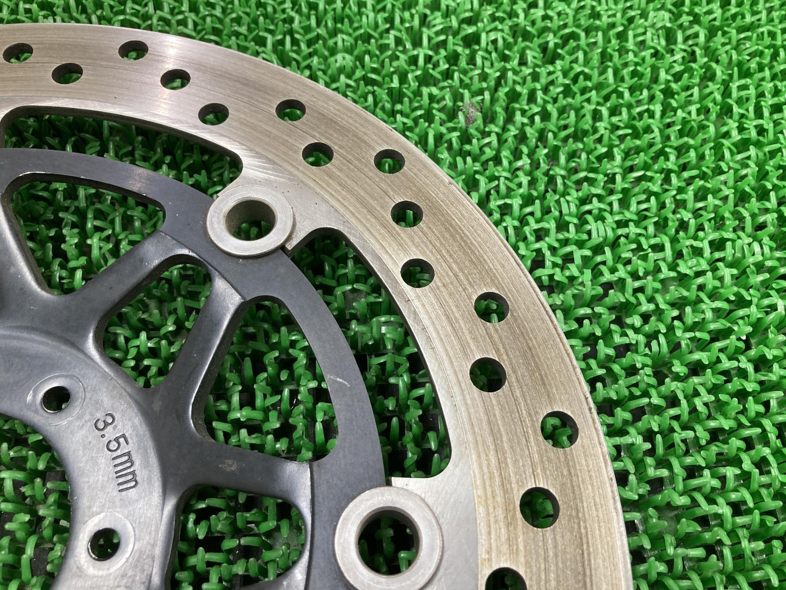 スティード400 フロントホイール19インチ ブレーキディスクキャリパー