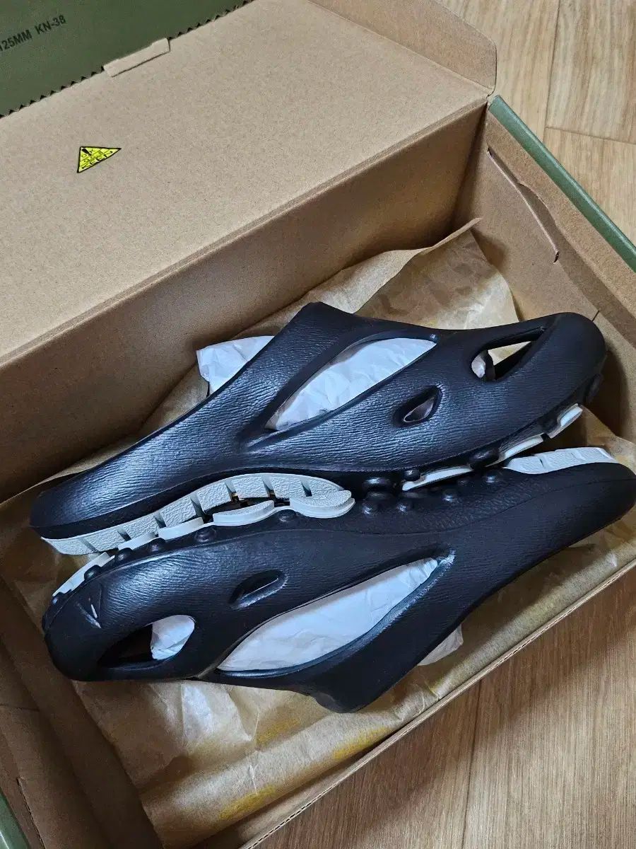  キーン シャンティ ブラック ダン ブルー サンダル サンダル ミュール