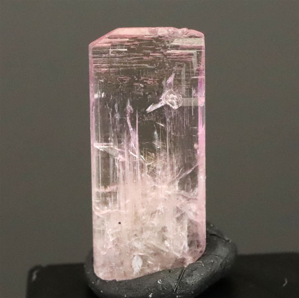 ピンクタンザナイト 原石 結晶 非加熱 4.48ct - 榎本通商 - メルカリ