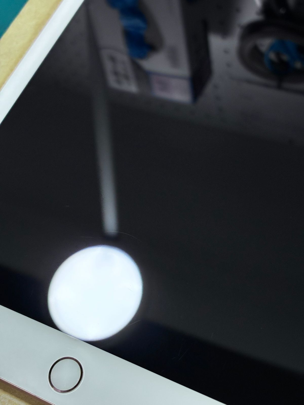 iPad 第6世代 Cellular + Wi-Fiモデル（アイパッド） 32GB バッテリー97％