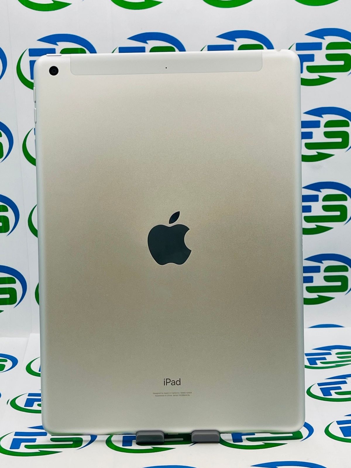 AppleiPad10.2シルバー 本体 第9世代 フィルムなし 64GB AppleiPad10.2