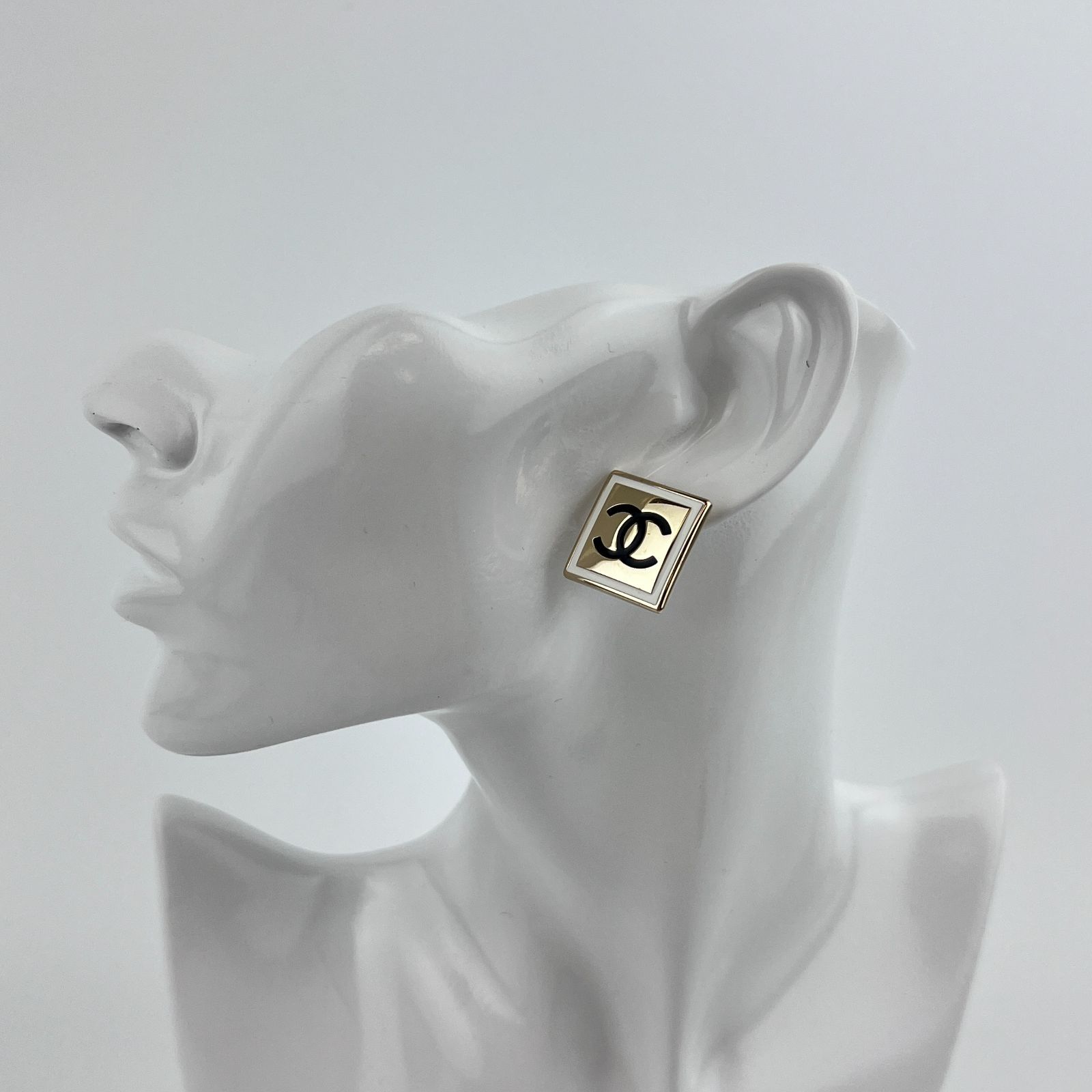 CHANEL シャネル ココマーク アクセサリー ピアス ゴールド B22V ヴィンテージ レディース HIBUOCHI VINTAGE
